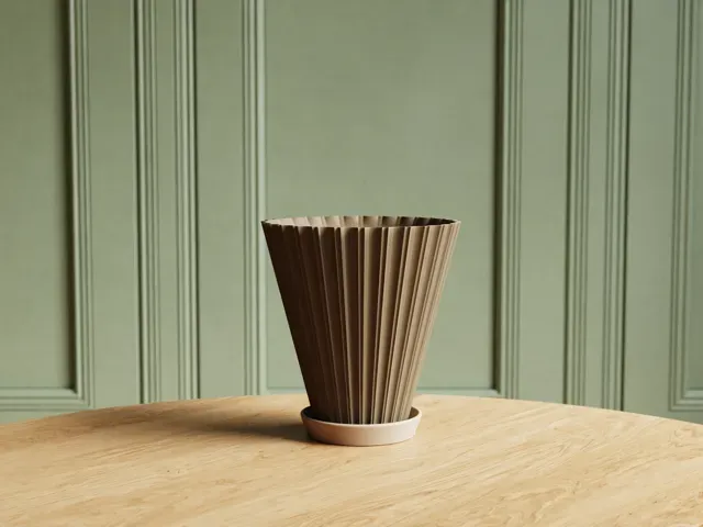 Scandi-Style Fluted Flower Pot with Drainage Tray — Фото 8 из 17