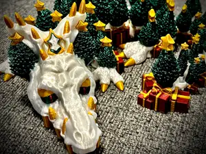 Chilled out Christmas Tree Dragon!