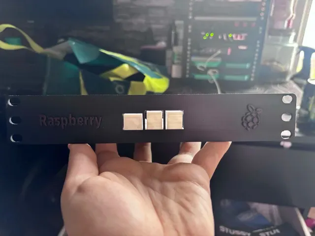 Raspberry Pi 1U 10" Rack Mount (With Standoffs) — Фото 6 из 8
