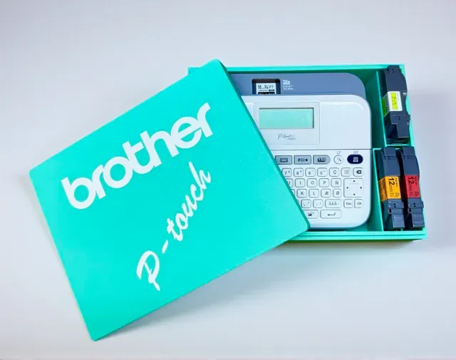 Brother P-touch label maker box and lid P-touch — Фото 2 из 7