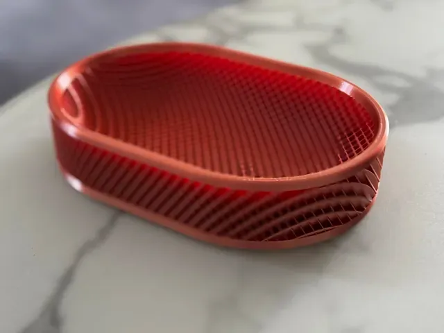 Geometric Tray “Illusion Grid” — Image 3 of 9