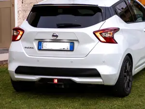 Retronebbia stile F1 Nissan Micra k14