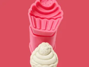 Cupcake de Morango 3D | Ejetor de Brigadeiro