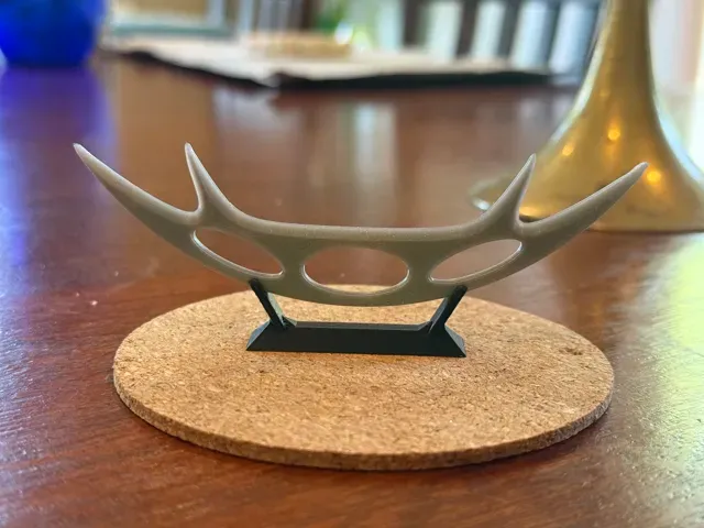 Letter Opener: Klingon Bat'leth with display stand — Фото 2 из 5
