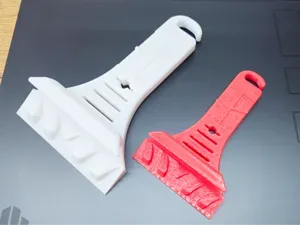 Bambu ice scraper & bed
