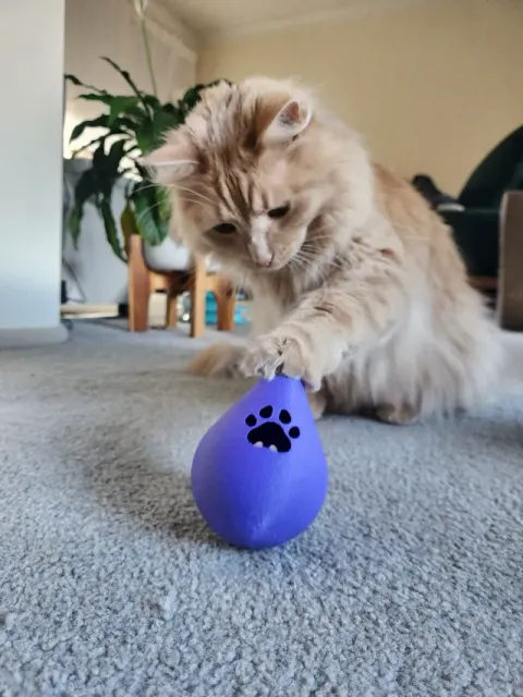Cat Treat Dispenser (Tumbler) — Фото 8 из 8