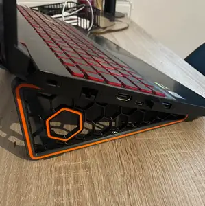 Laptop stand