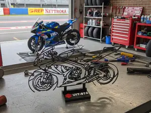 Suzuki GSX-R 600 Silhouette - Desk & Wall Decor
