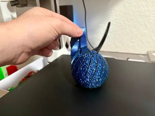 Twisty Water Orb Fidget — Фото 3 из 3