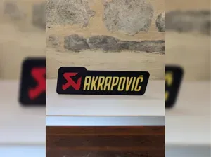 lightbox Akrapovič – racing Performance