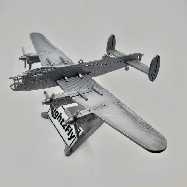 Avro Lancaster RAF WWII Bomber Model Plane Kit — Фото 2 из 9