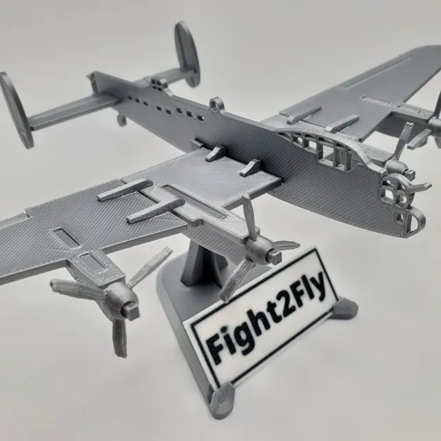 Avro Lancaster RAF WWII Bomber Model Plane Kit — Фото 3 из 9