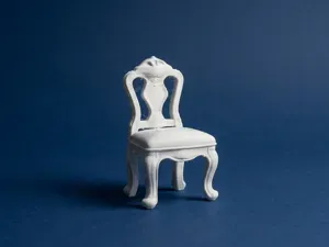 Classic Chair – Dollhouse Furniture