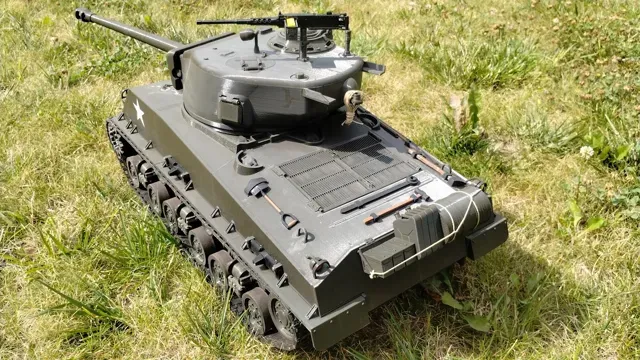 RC tank Sherman M4A3E8 1:10 — Image 3 of 4