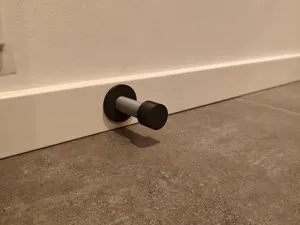 Wall/baseboard-Mounted Doorstop