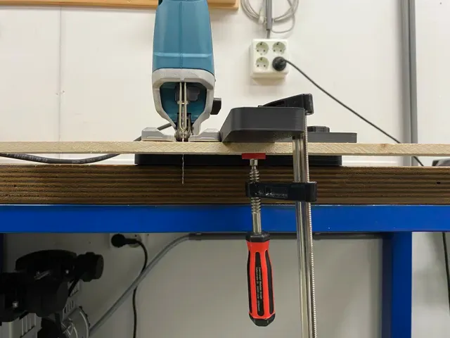 Adjustable Jigsaw Cutting Guide (90° / 45°) — Image 5 of 17