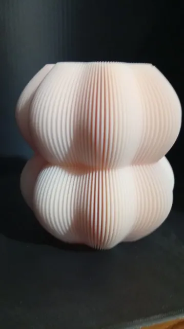 Fluffy Sturdy Vase Mode Planter – STL & 3MF — Image 8 of 13