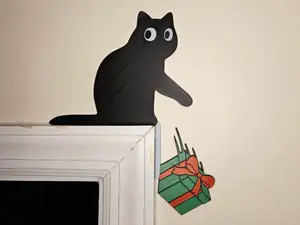 Holiday Cat Gift Pusher Door Corner Topper