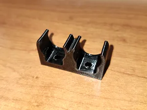 8AN Fuel line clamp 12.5mm