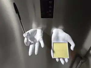 Magnetic fridge hands