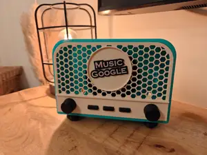 Retro Radio Style Speaker Enclosure