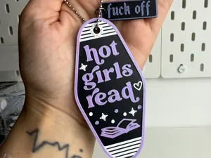 Hot Girls Read motel keychain