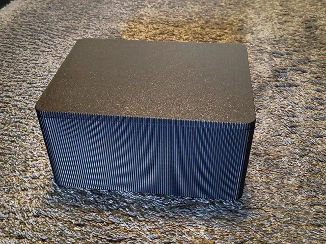Big Ribbed Box (3 sizes) — Image 3 of 6