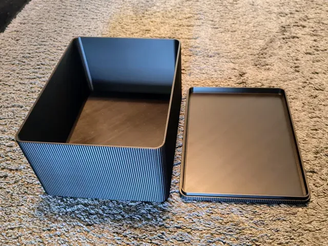 Big Ribbed Box (3 sizes) — Image 2 of 6