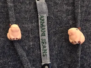 Capybara drawstring beads - hoodie