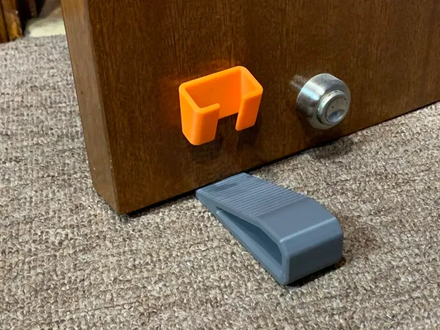 Door Stopper Wedge (With On Door Mounting Bracket) — Фото 9 из 9
