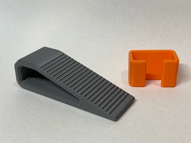 Door Stopper Wedge (With On Door Mounting Bracket) — Фото 2 из 9