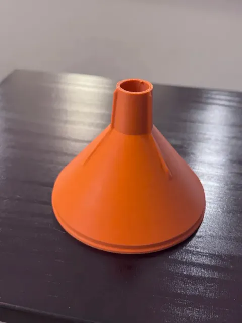 Vented Funnel for SodaStream Bottles | No Supports — Фото 3 из 4