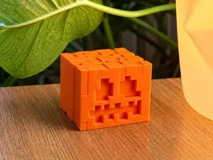 Minecraft Pumpkin - blocky halloween decor