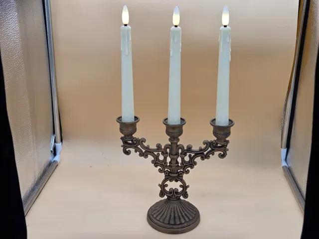 Ornamental 3-armiger Kerzenhalter — Image 2 of 8