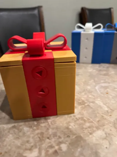 Gift Box Puzzle — Image 6 of 8
