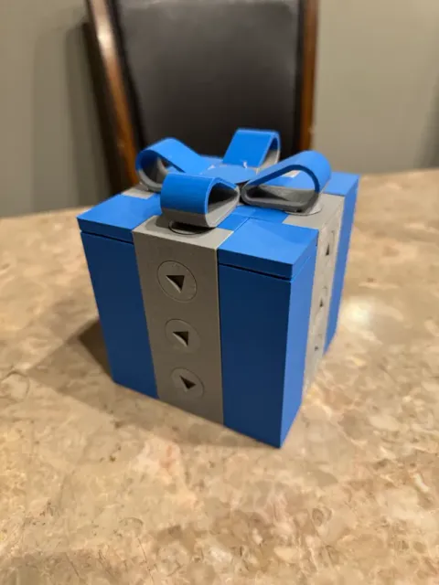 Gift Box Puzzle — Image 3 of 8