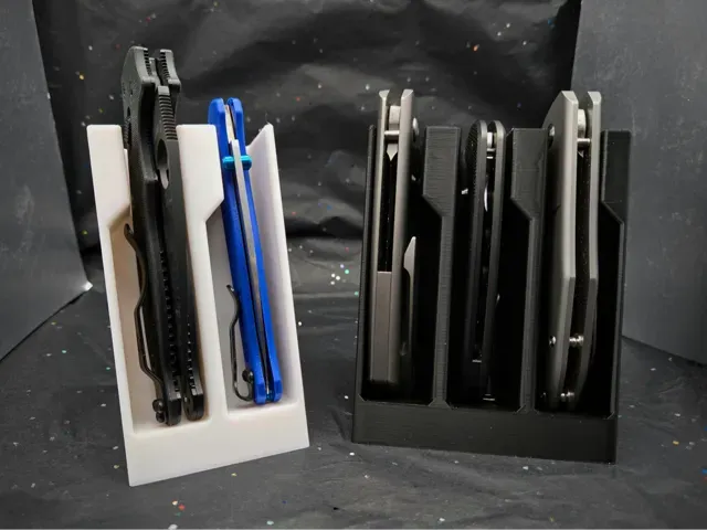 Upright Folding Knife Display | Multiple Sizes