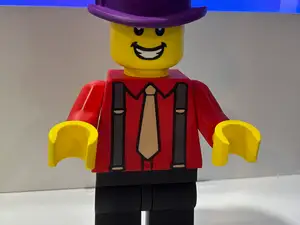 Mega Brick 1000% (10:1) - Body with Tie