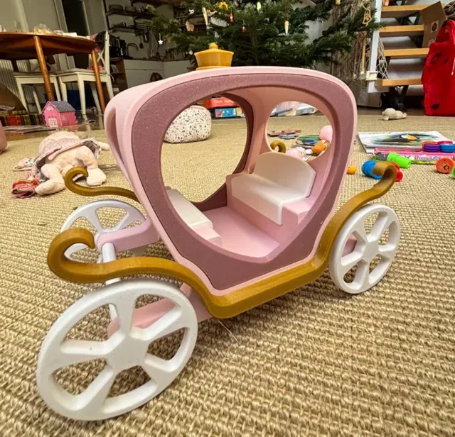 Exclusively for Maker World: Princess Carriage