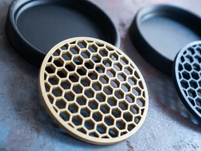 Round Honeycomb Coaster — Фото 4 из 5