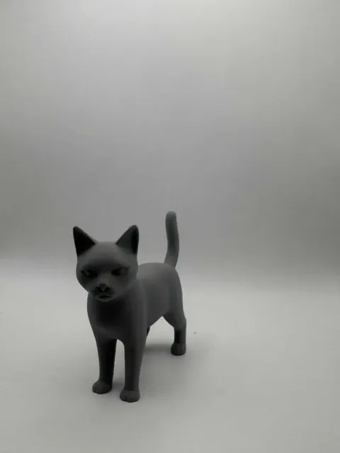 Standing Cat – Minimal Realistic Figurine — Фото 6 из 7