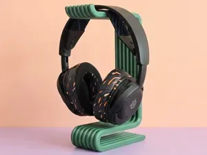Groovy Wavy Headphone Stand Desk Decor