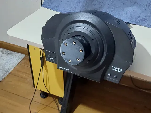 Thrustmaster T300 Logitech Wheel Adapter — Image 6 of 7