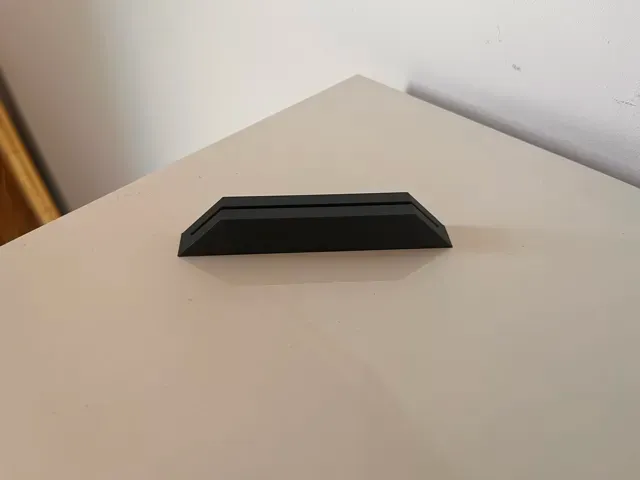 Minimalist Postcard & Picture Display Holder — Image 3 of 6