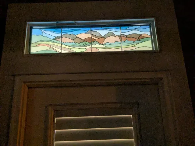 Mountain Stained Glass Window Frame — Фото 4 из 5