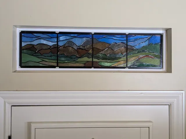 Mountain Stained Glass Window Frame — Фото 5 из 5