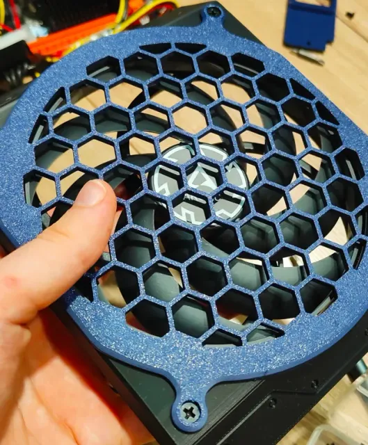 Cyberpunk mini ITX case SFX 4-8x 2.5" 140x140mm X2 — Фото 8 из 12