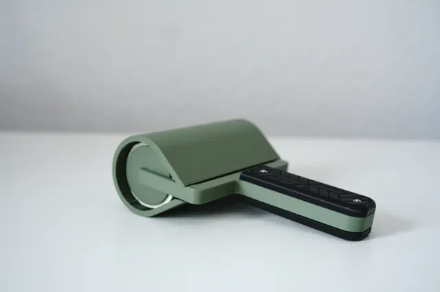 Lint Roller Compatible with IKEA BÄSTIS — Image 4 of 5