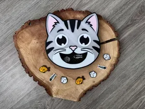 Sensory Play | Feeder: Cat