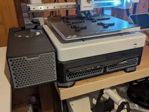 Bambulab A1 Riser mit 2 Schubkasten u Plattenlager